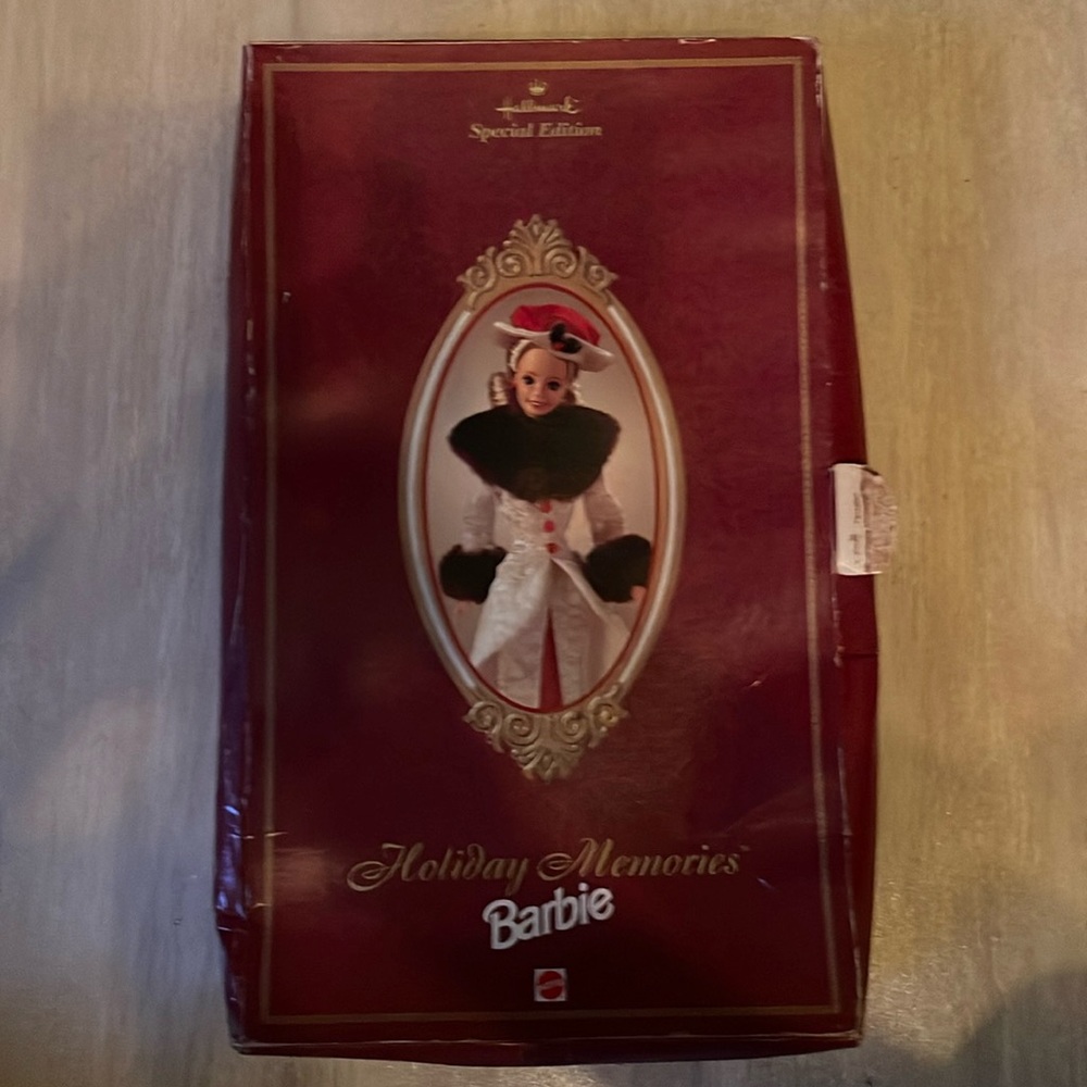 Barbie. Special Edition 1910
 Holiday Memories Barbie